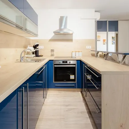 Luzna With Balcony And Parking Apartment Bratislava